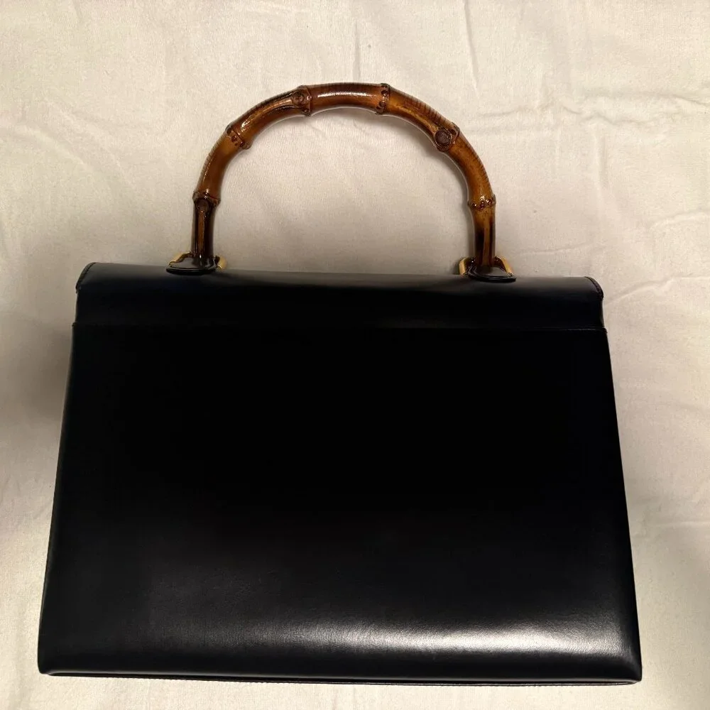 NEW AUTHENTIC VINTAGE Gucci Handbag with Bamboo Handle & Lock and Dust cover - Picture 8 of 10